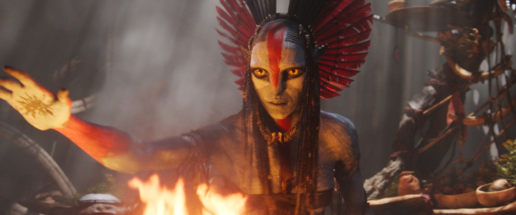 Oona Chplin as Varang in Avatar: Fire and Ash.