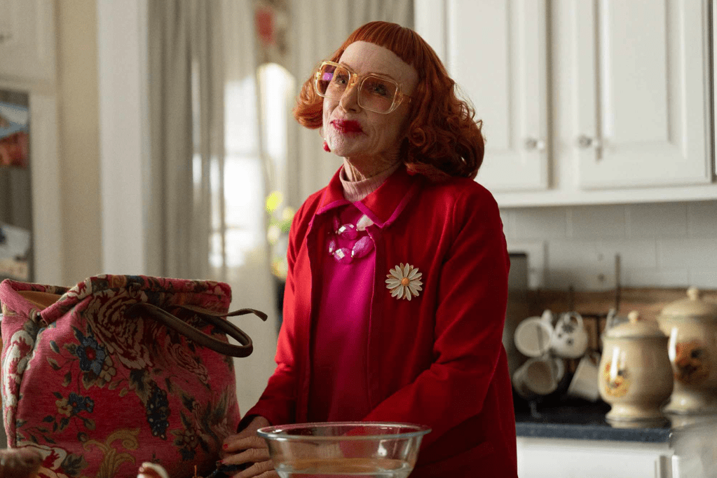 Amy Madigan wins the Academy Award for her portrayal of Aunt Gladys in Weapons.